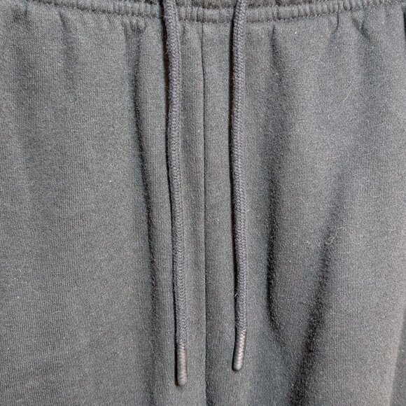 Hurley Black Shorts with Logo Size Med - Picture 4 of 9